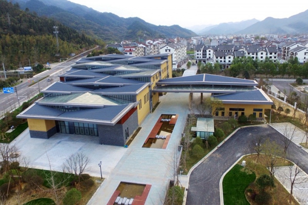 古堰畫鄉(xiāng)游客接待中心建設項目喜獲2019年度浙江省錢江杯獎（優(yōu)質(zhì)工程）建設工程